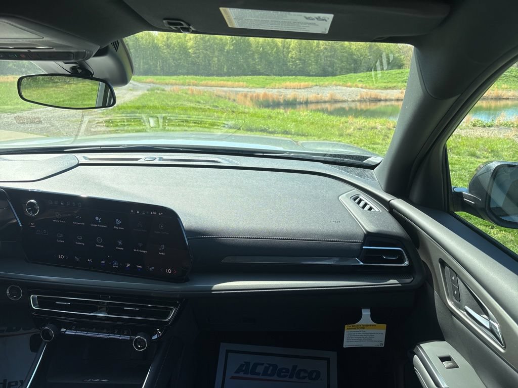 New 2026 Chevrolet Traverse LT w/ Midnight/Sport Edition FWD image 33