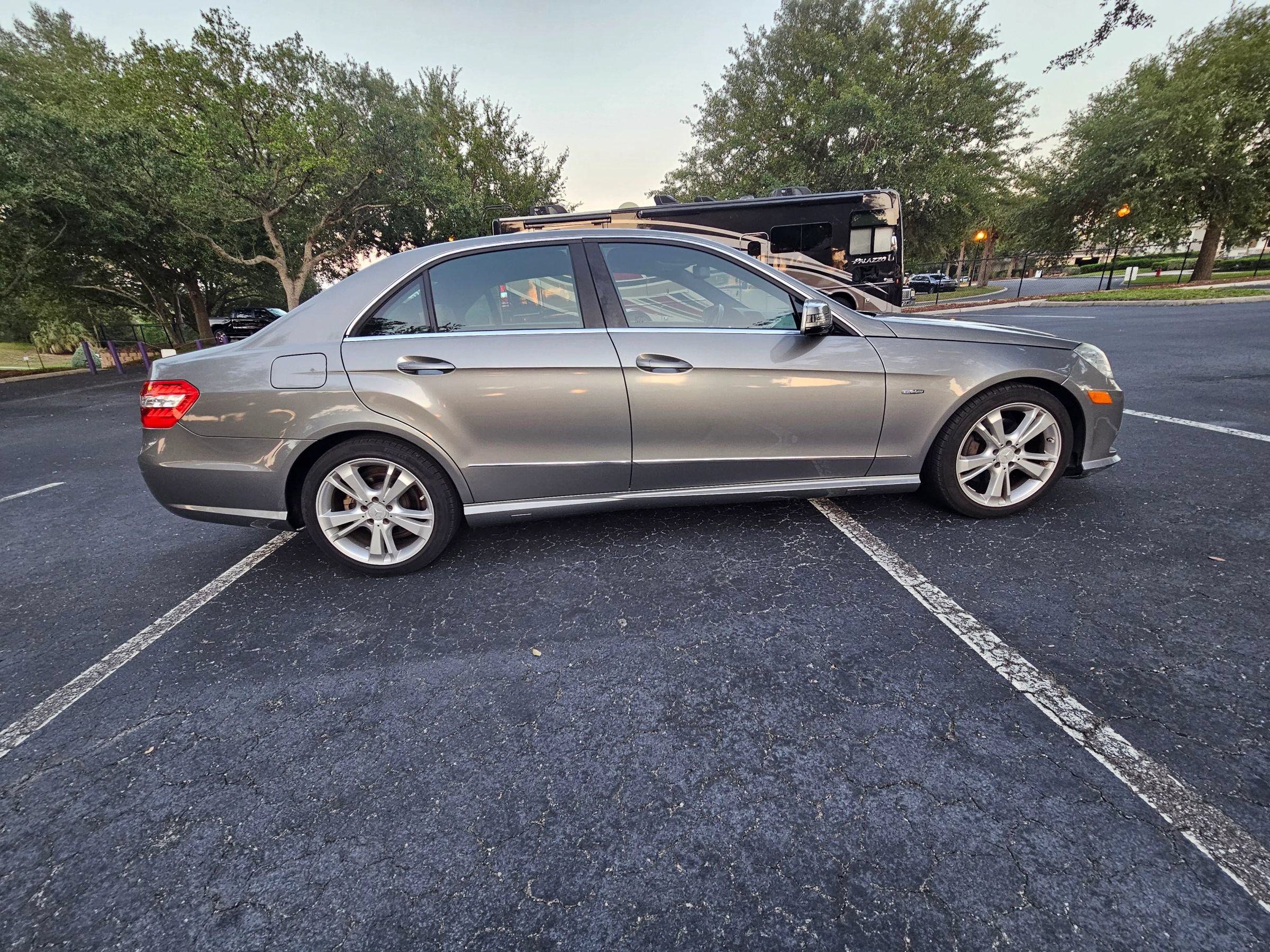 Used 2012 Mercedes-Benz E 350 Sedan image 4