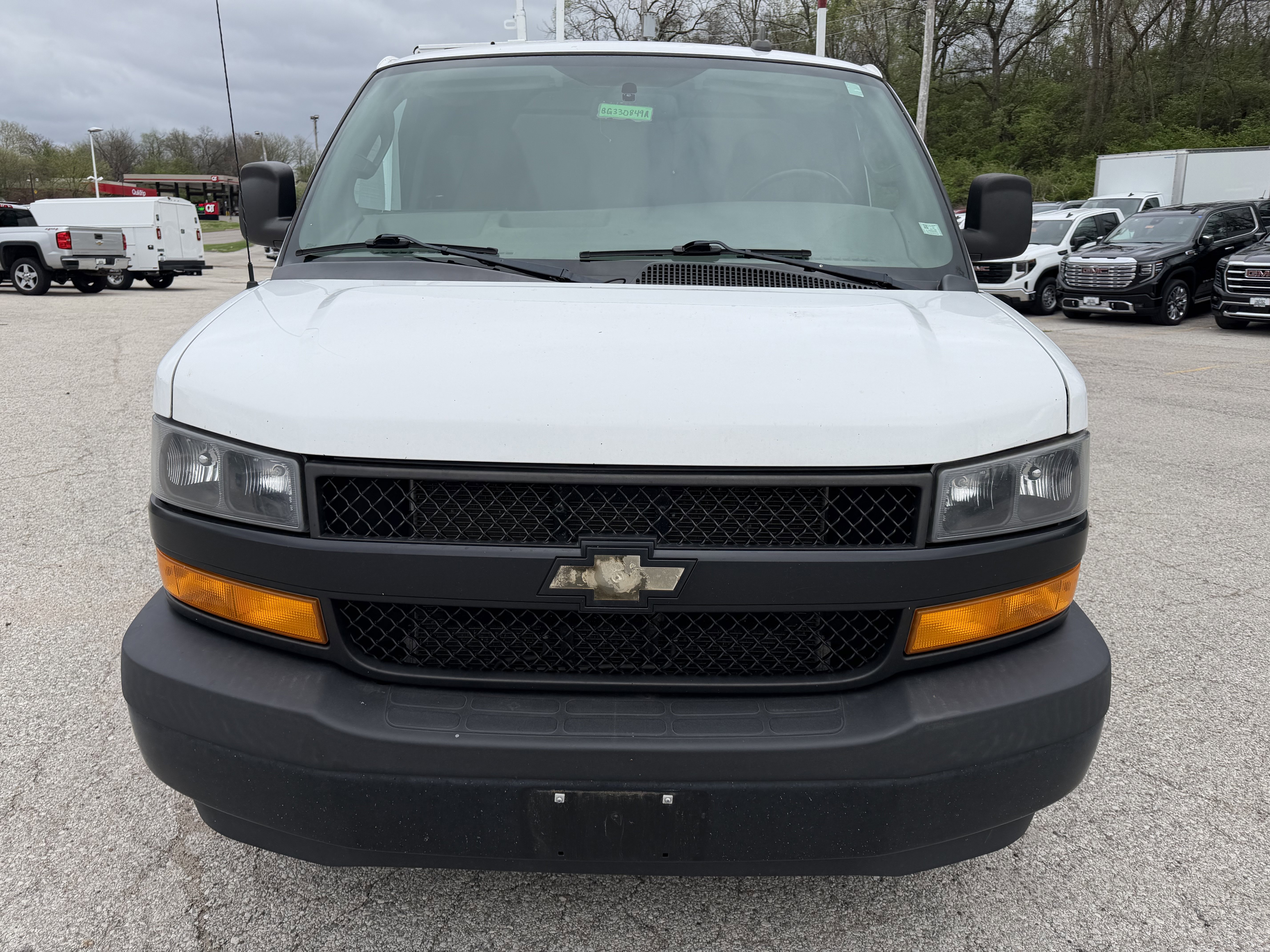 Used 2018 Chevrolet Express 2500 w/ Driver Convenience Package image 2