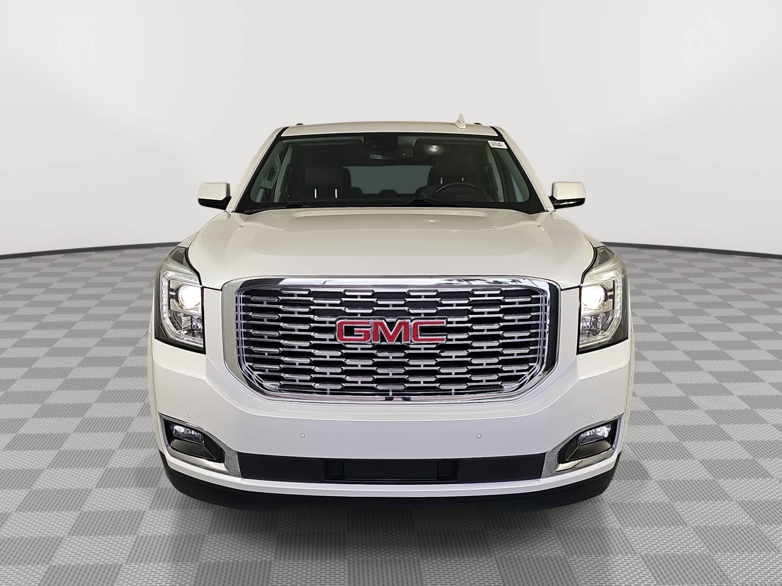 Used 2020 GMC Yukon XL Denali w/ Open Road Package RWD image 3