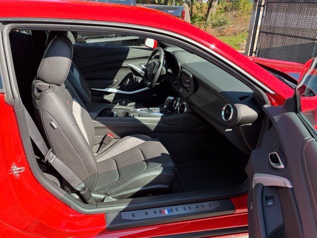 Used 2023 Chevrolet Camaro SS RWD image 33