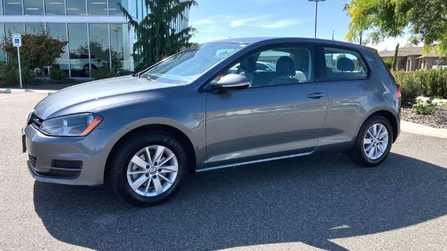 Used 2015 Volkswagen Golf S FWD image 10