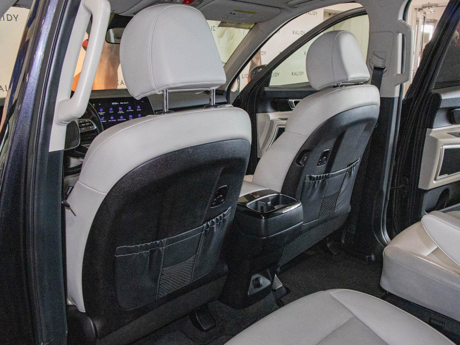 Used 2025 Kia Telluride S FWD image 10