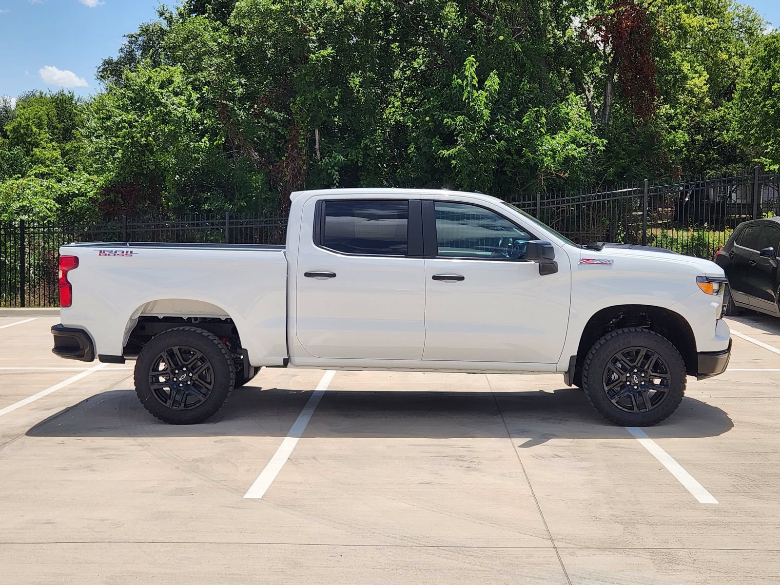 New 2026 Chevrolet Silverado 1500 Custom Trail Boss AWD/4WD image 7