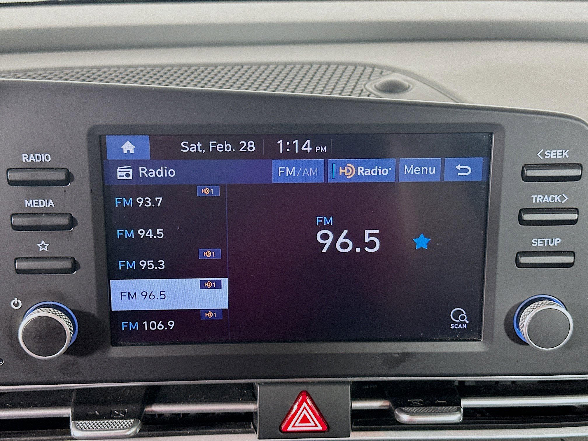 Used 2021 Hyundai Elantra SE image 21