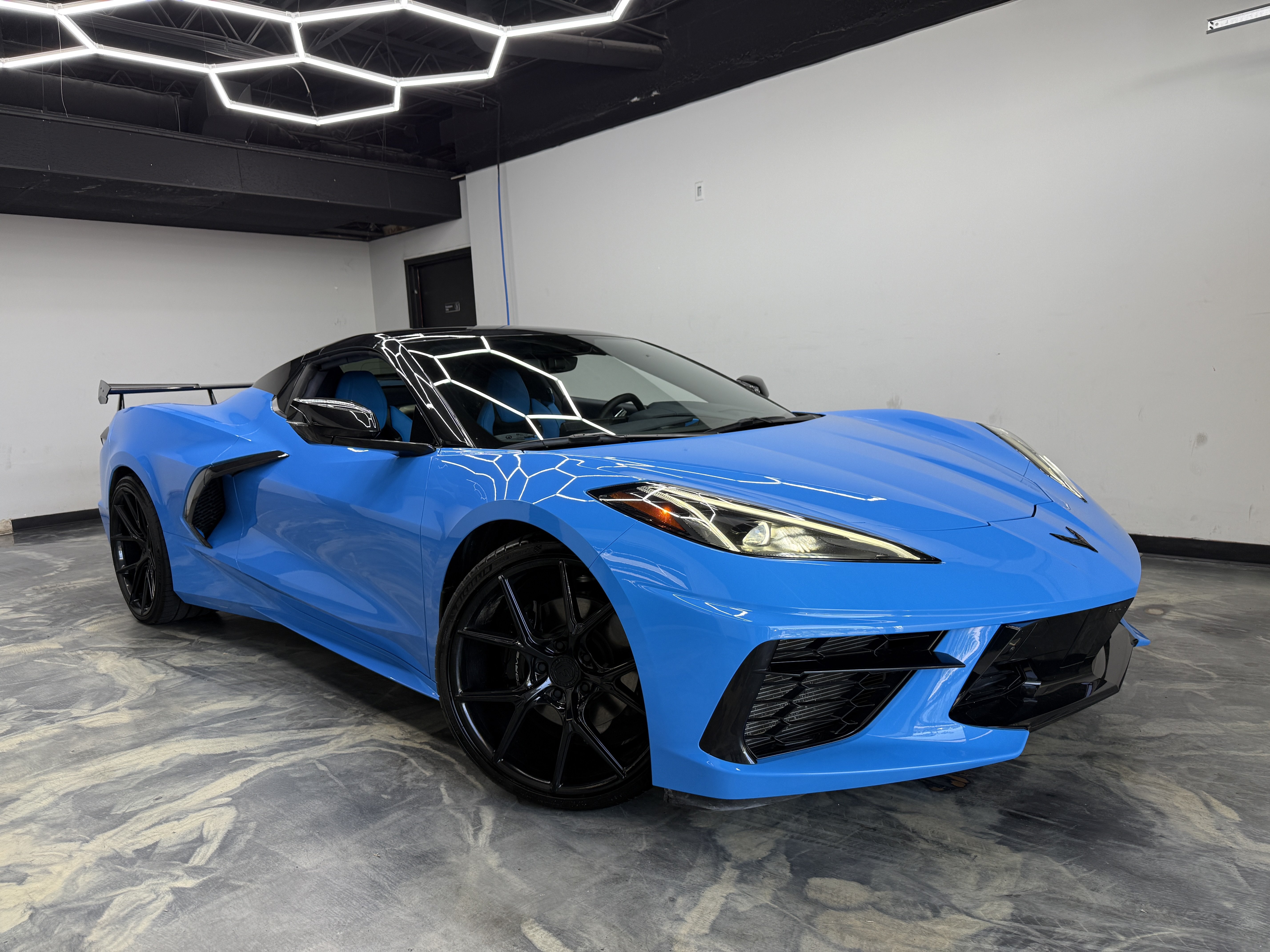 Used 2023 Chevrolet Corvette Stingray Premium Conv w/ 3LT RWD image 32
