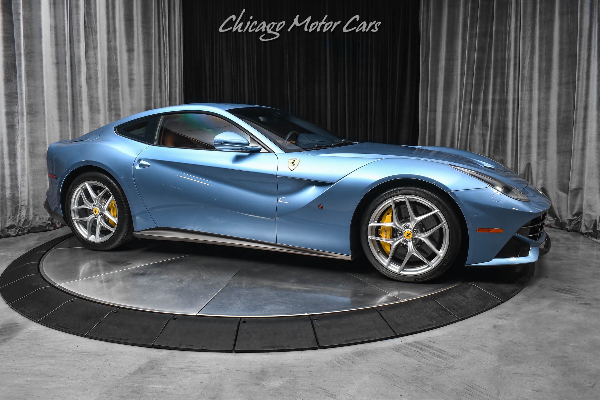 Used 2017 Ferrari F12 Berlinetta RWD image 6