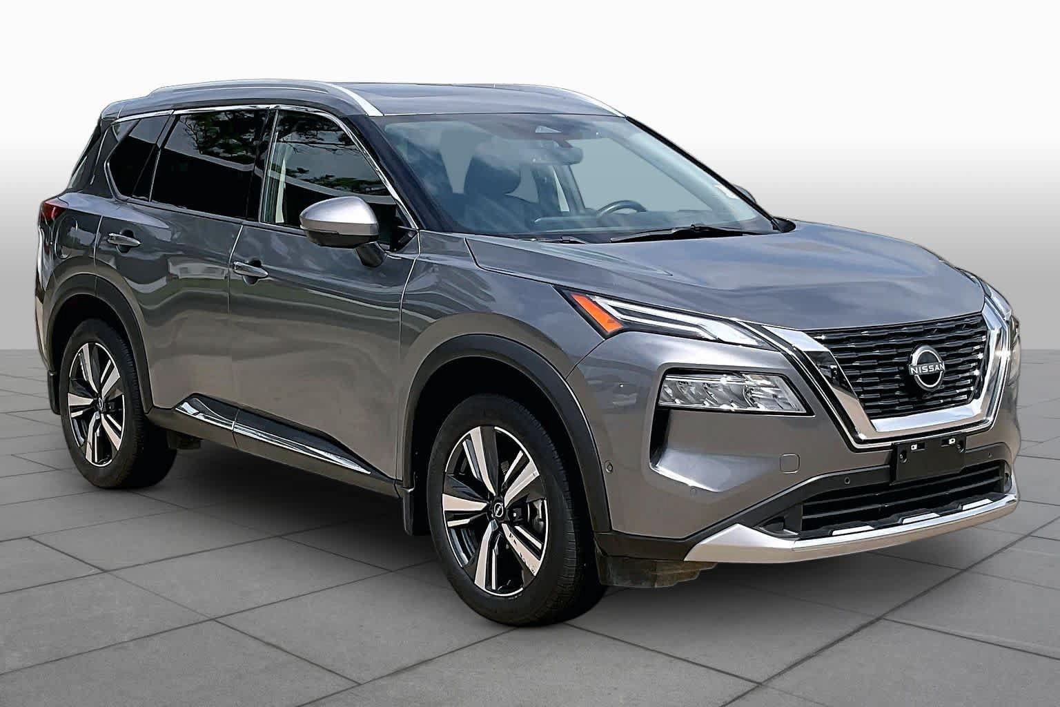 Used 2023 Nissan Rogue Platinum w/ Platinum Premium Package AWD/4WD image 3