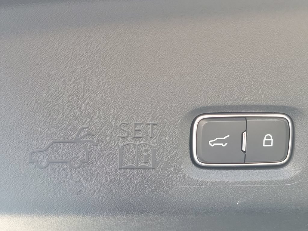New 2025 Lincoln Navigator Reserve w/ Jet Appearance Package AWD/4WD image 7