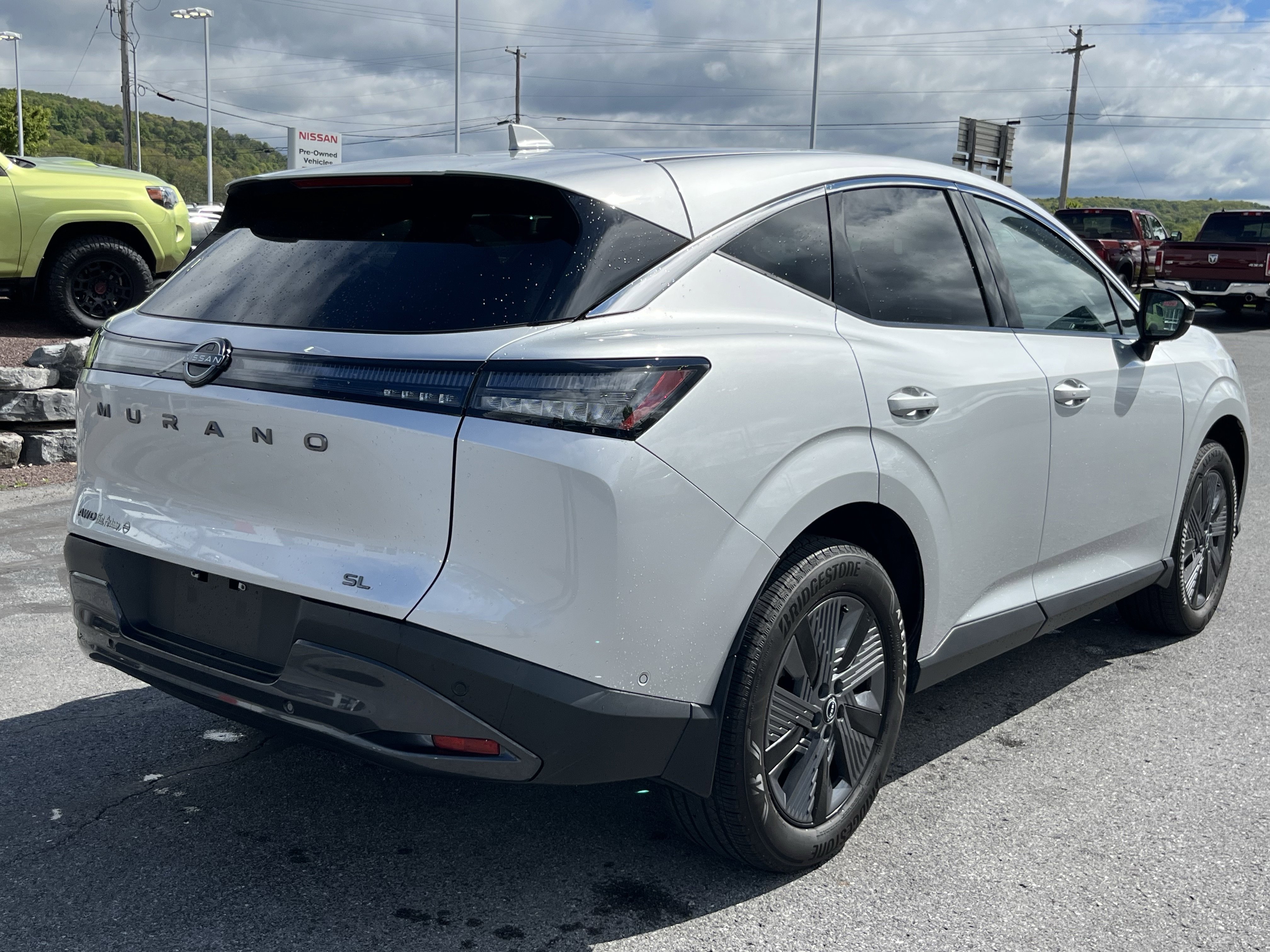Used 2025 Nissan Murano SL AWD/4WD image 5