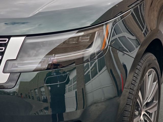 New 2026 Land Rover Range Rover Autobiography AWD/4WD image 18