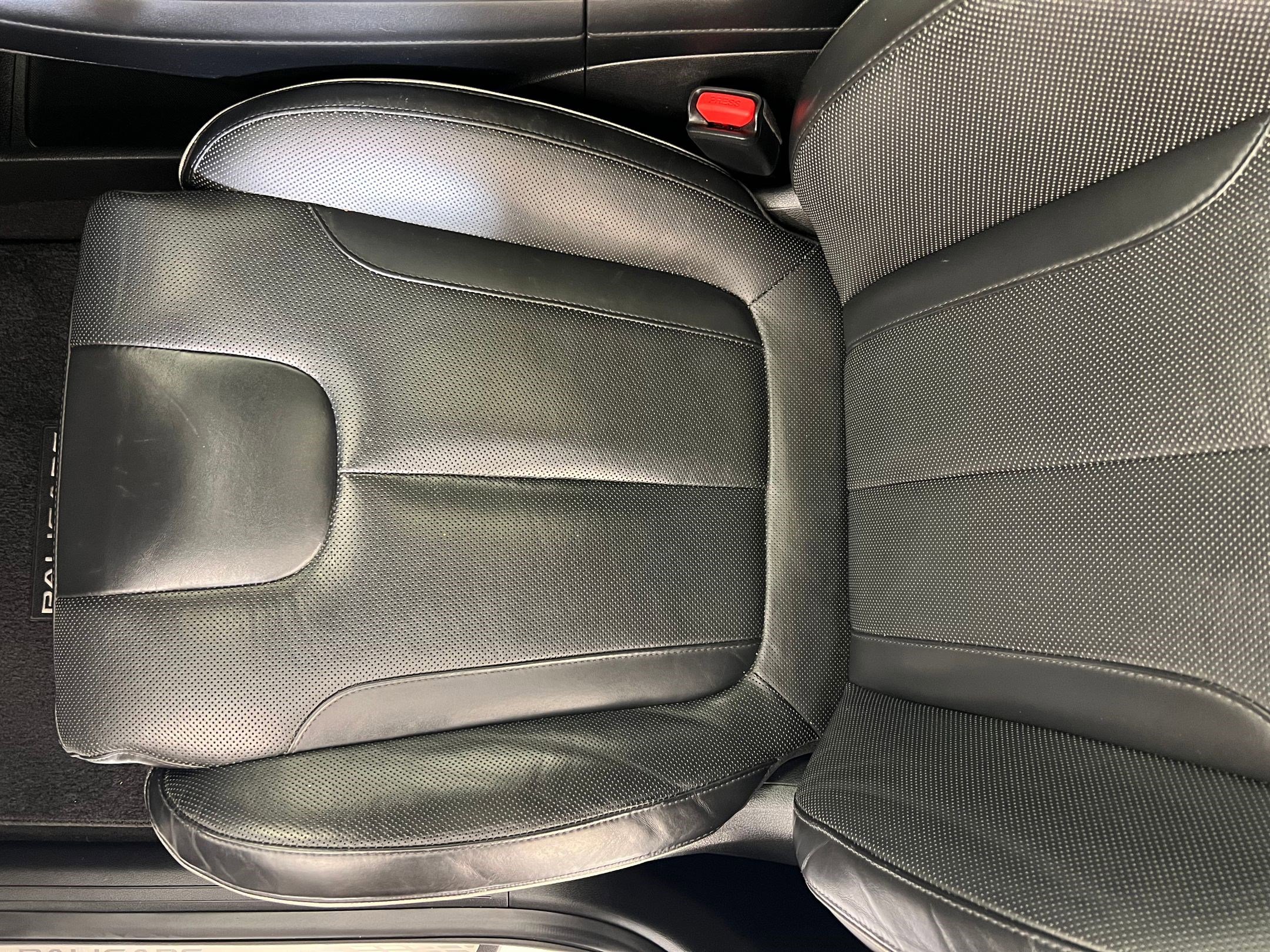 Used 2021 Hyundai Palisade Calligraphy image 23