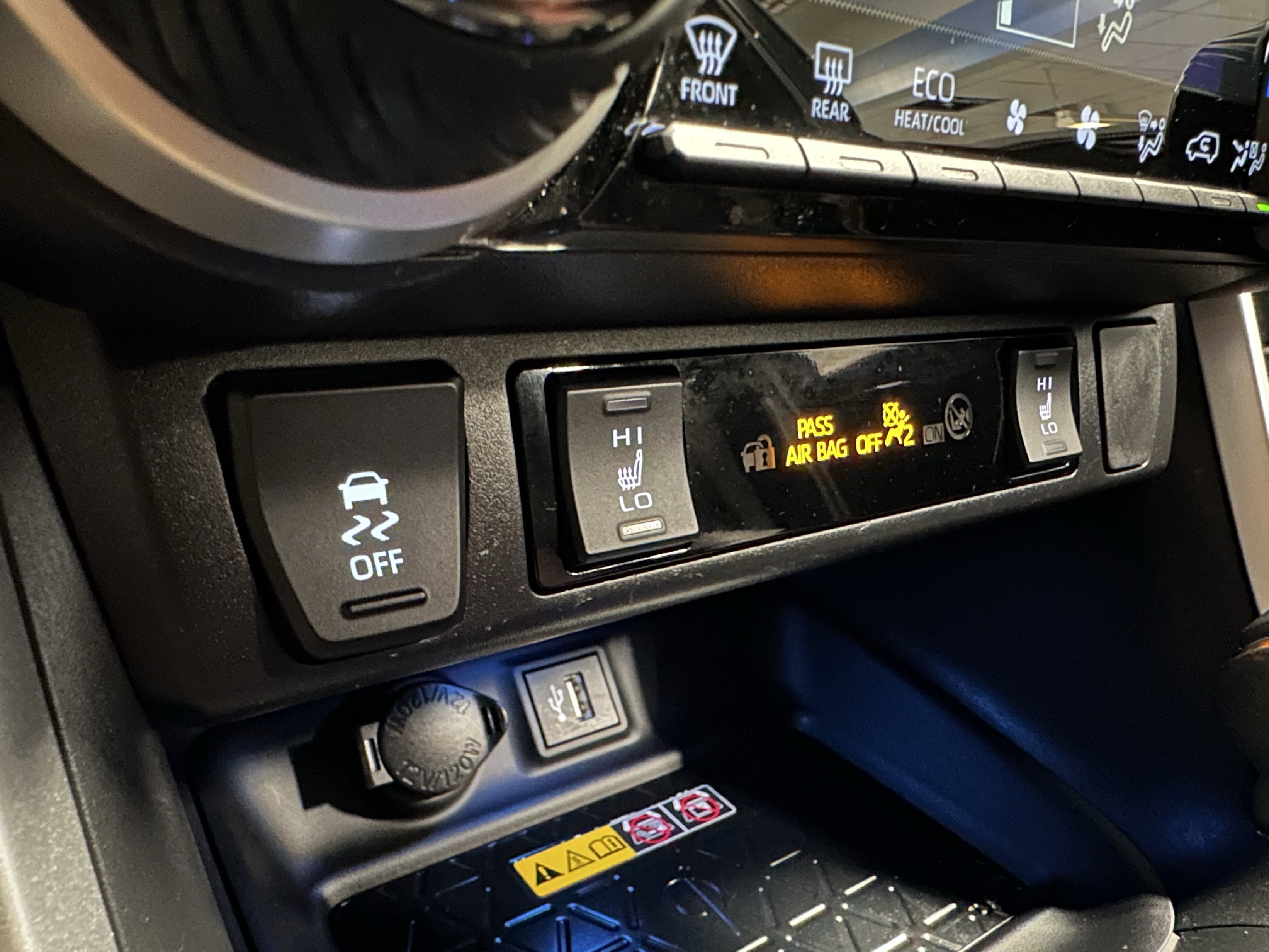 Used 2023 Toyota RAV4 XSE image 26