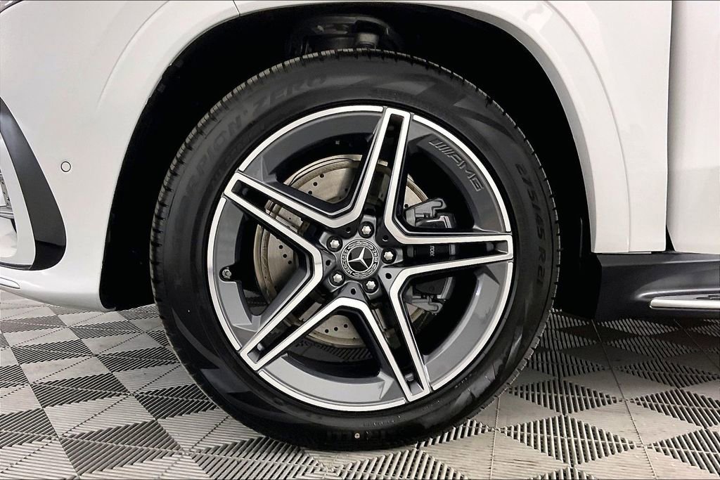 New 2026 Mercedes-Benz GLS 450 4MATIC image 12