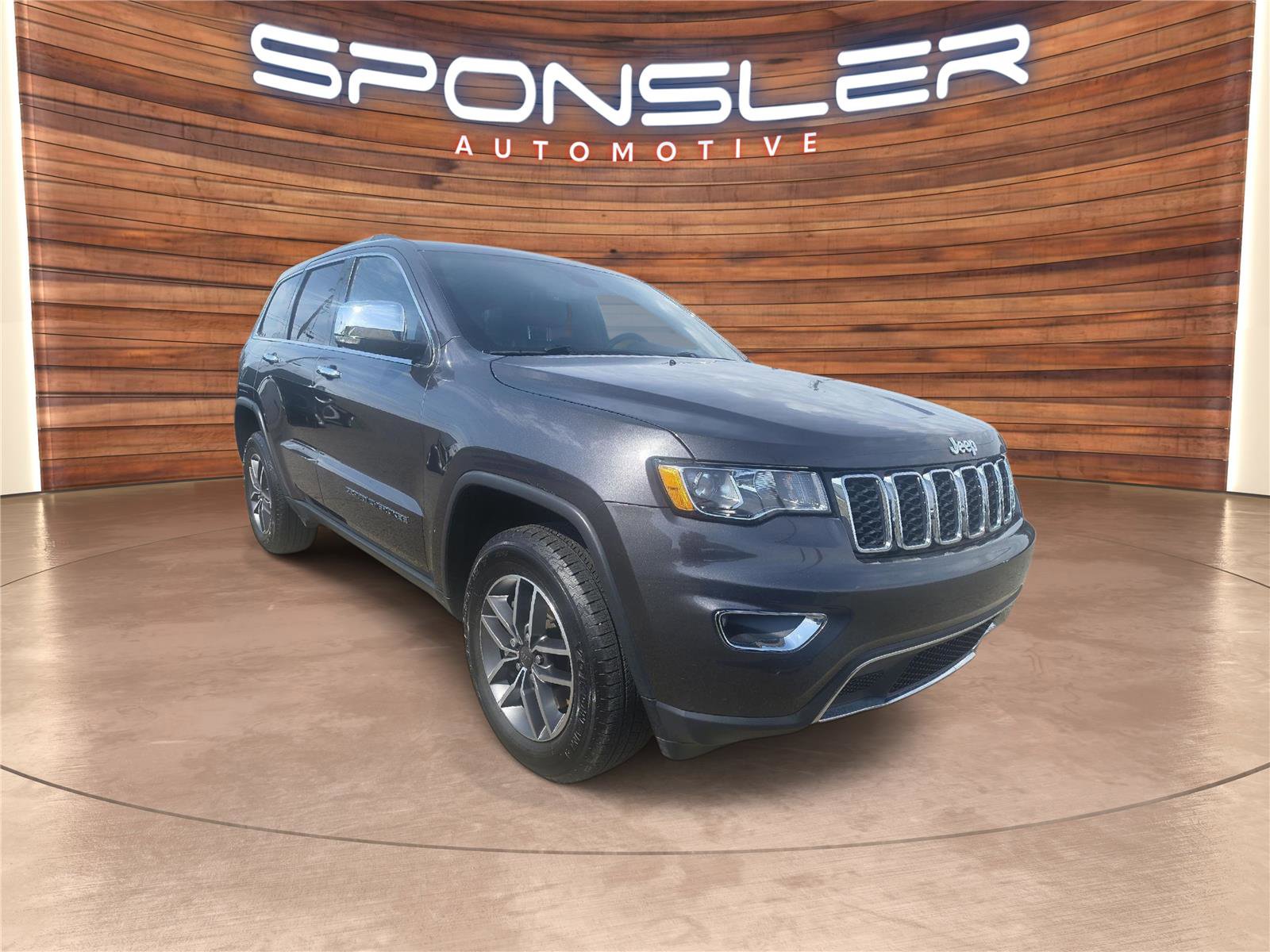 Used 2021 Jeep Grand Cherokee Limited AWD/4WD image 9
