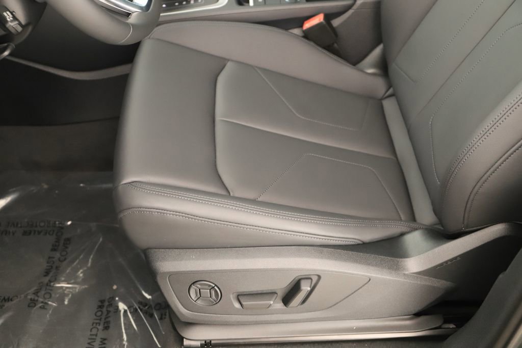 New 2025 Audi Q3 2.0T Premium image 26