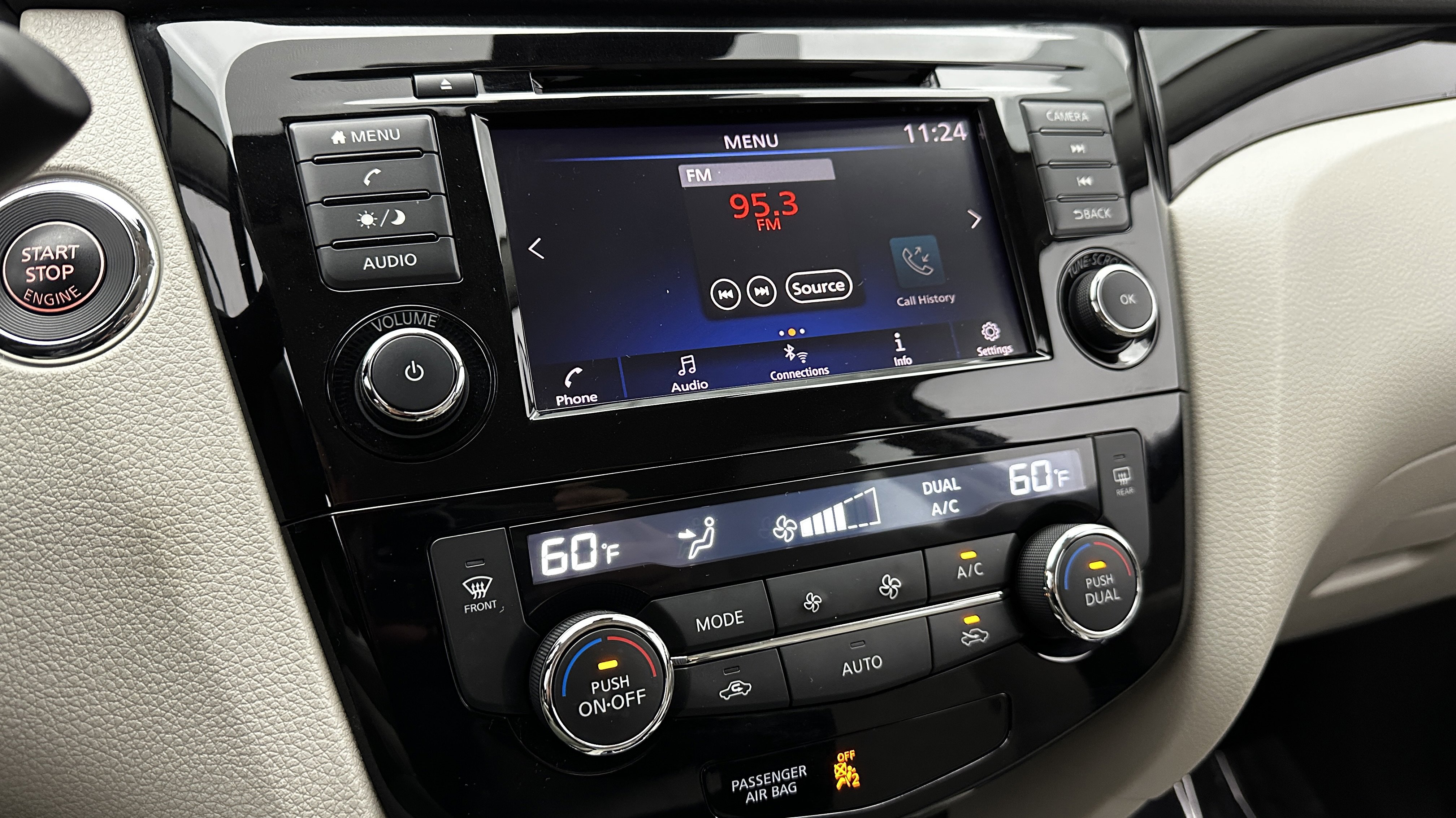 Used 2020 Nissan Rogue Sport SV image 16