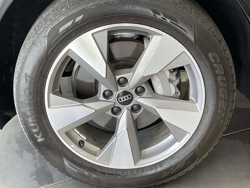 Certified 2023 Audi Q5 2.0T Premium Plus w/ Premium Plus Package AWD/4WD image 11
