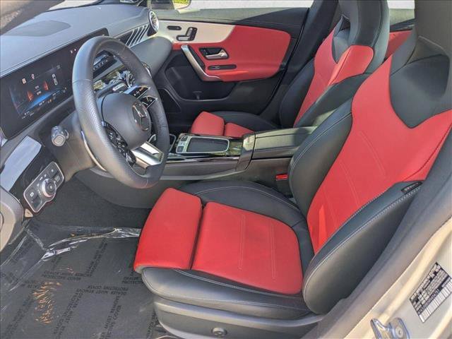 Used 2024 Mercedes-Benz CLA 35 AMG 4MATIC image 17