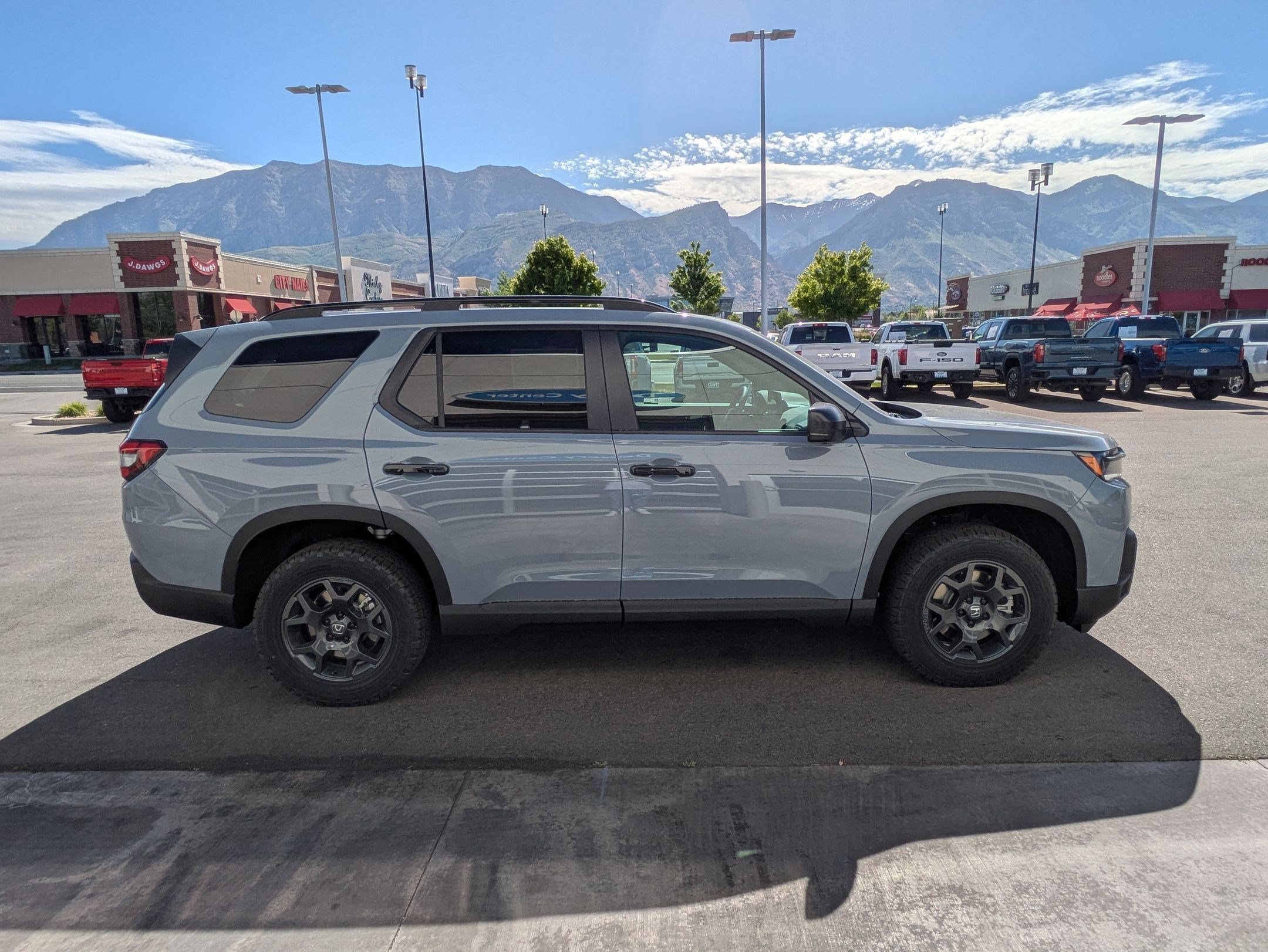 New 2026 Honda Pilot TrailSport image 2