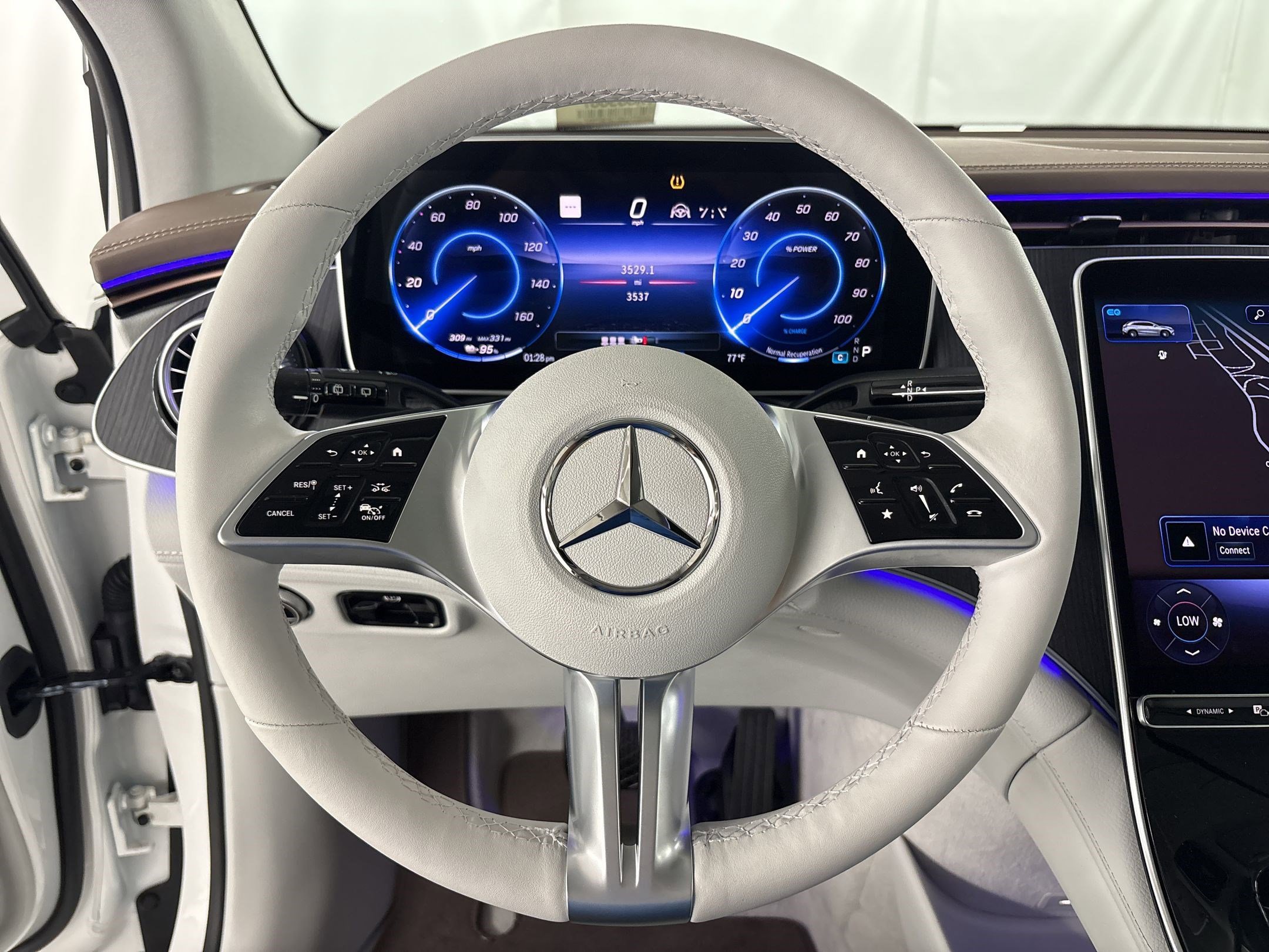 New 2026 Mercedes-Benz EQE 320 4MATIC SUV image 16