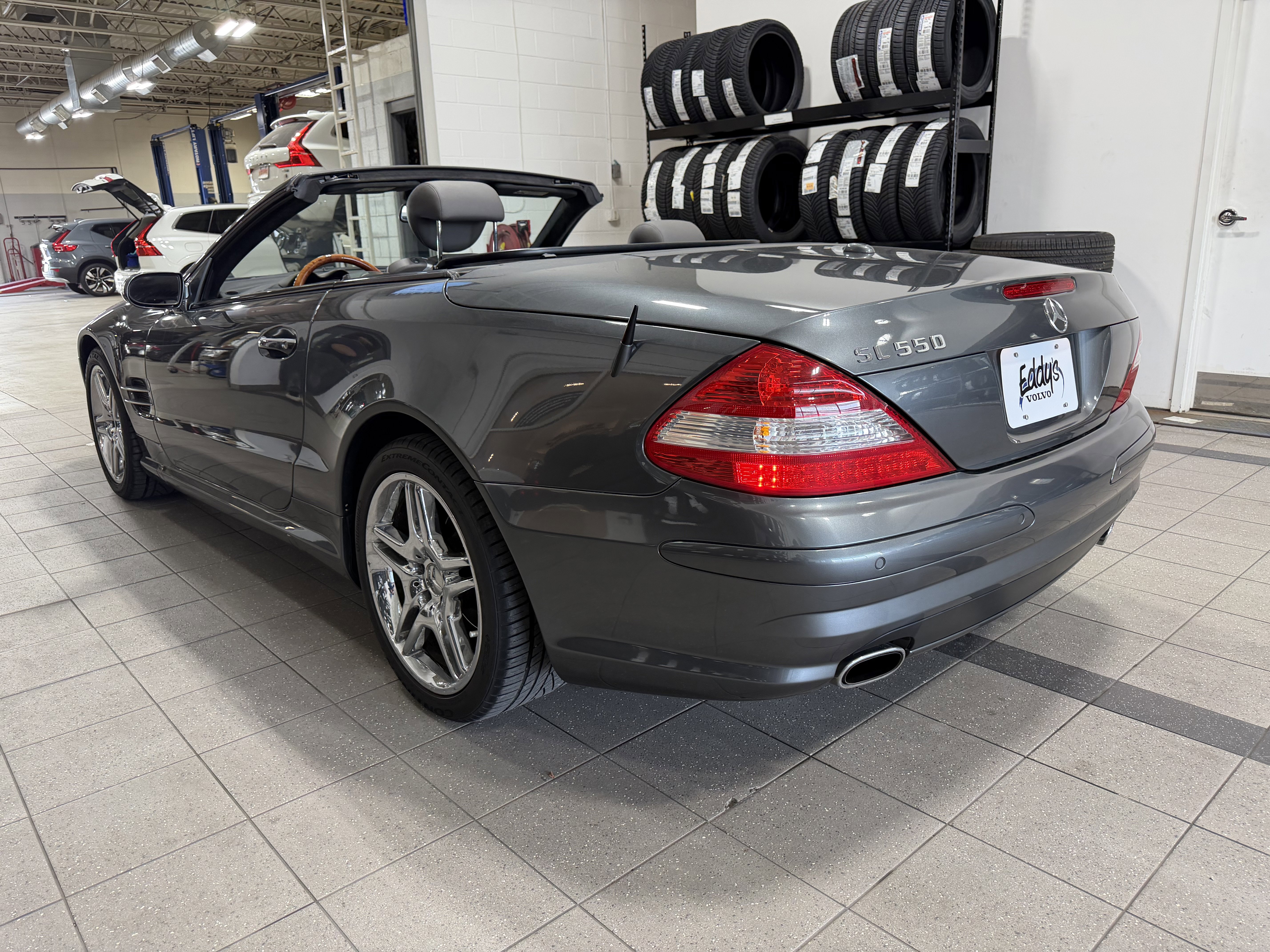 Used 2007 Mercedes-Benz SL 550 image 8