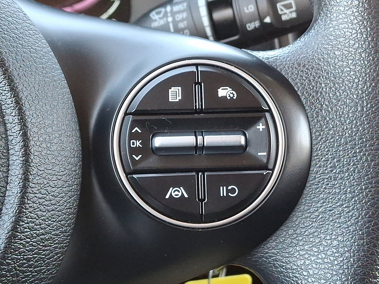 Used 2023 Kia Soul LX w/ LX Technology Package image 24