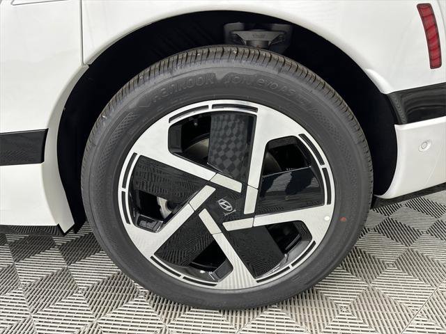 New 2026 Hyundai Ioniq 9 Calligraphy image 23