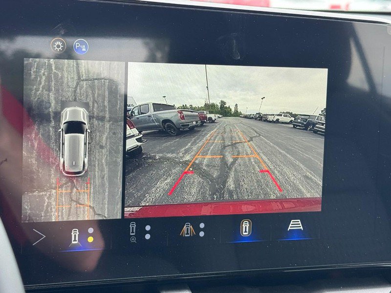 New 2026 Chevrolet Equinox LT w/ Safety and Technology Package FWD image 13