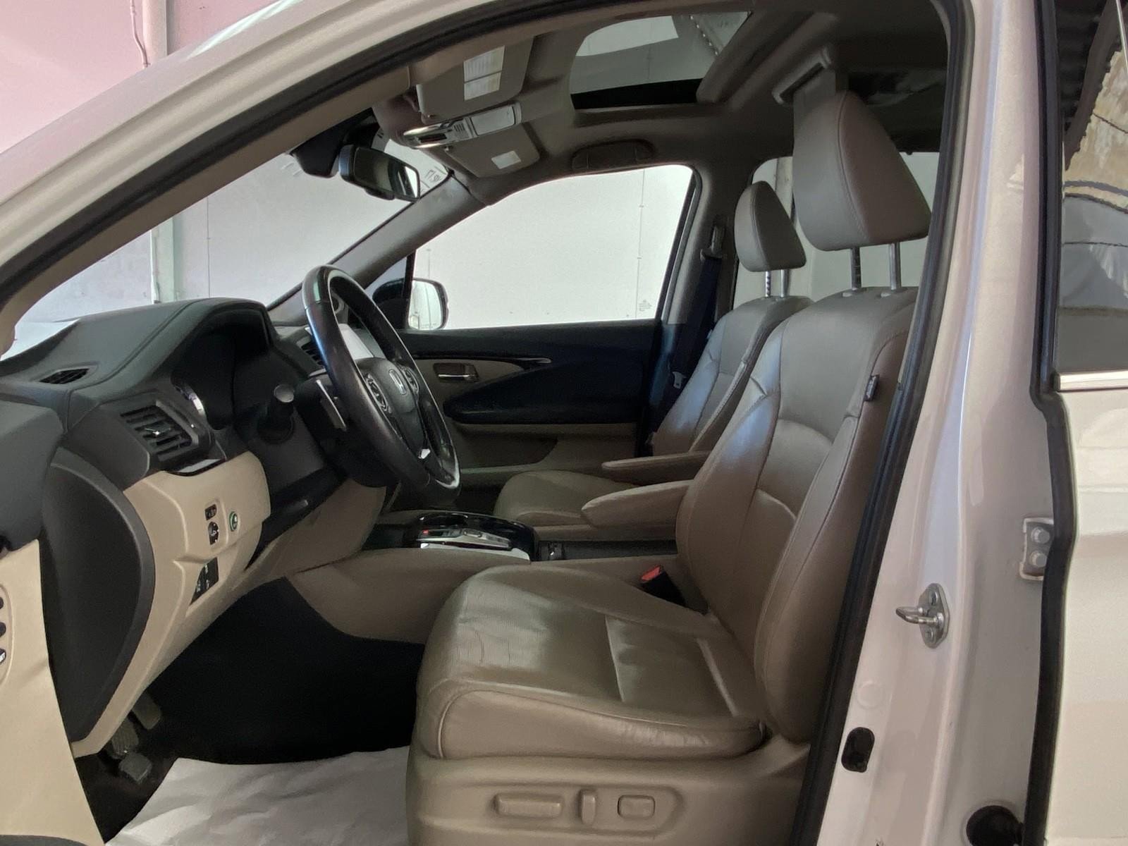 Used 2017 Honda Pilot Elite image 25