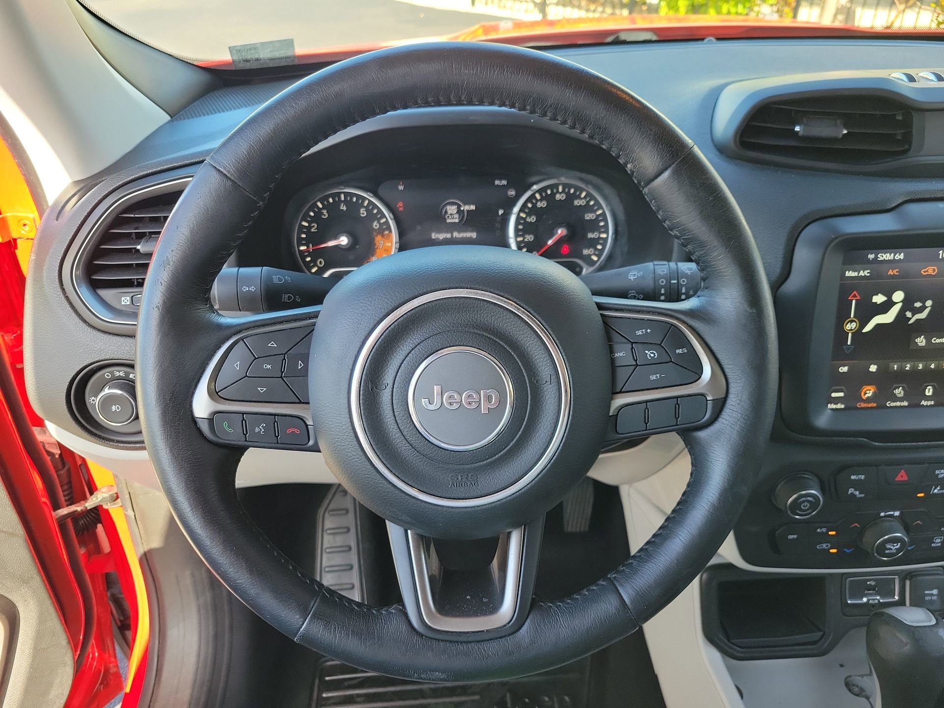 Used 2018 Jeep Renegade Limited w/ UConnect 8.4 Nav Group FWD image 31
