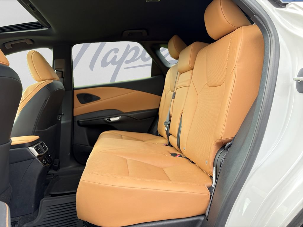Used 2023 Lexus RX 350 w/ Accessory Package (Z1) AWD/4WD image 30