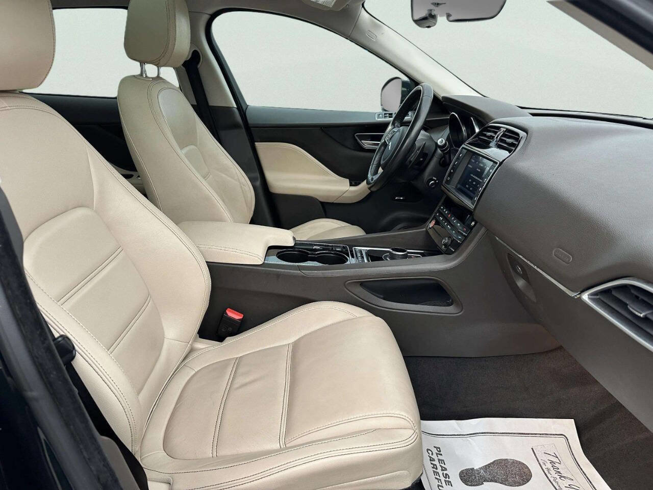 Used 2017 Jaguar F-PACE Prestige AWD/4WD image 22