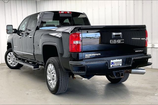 Used 2018 GMC Sierra 2500 Denali w/ Duramax Plus Package AWD/4WD image 11