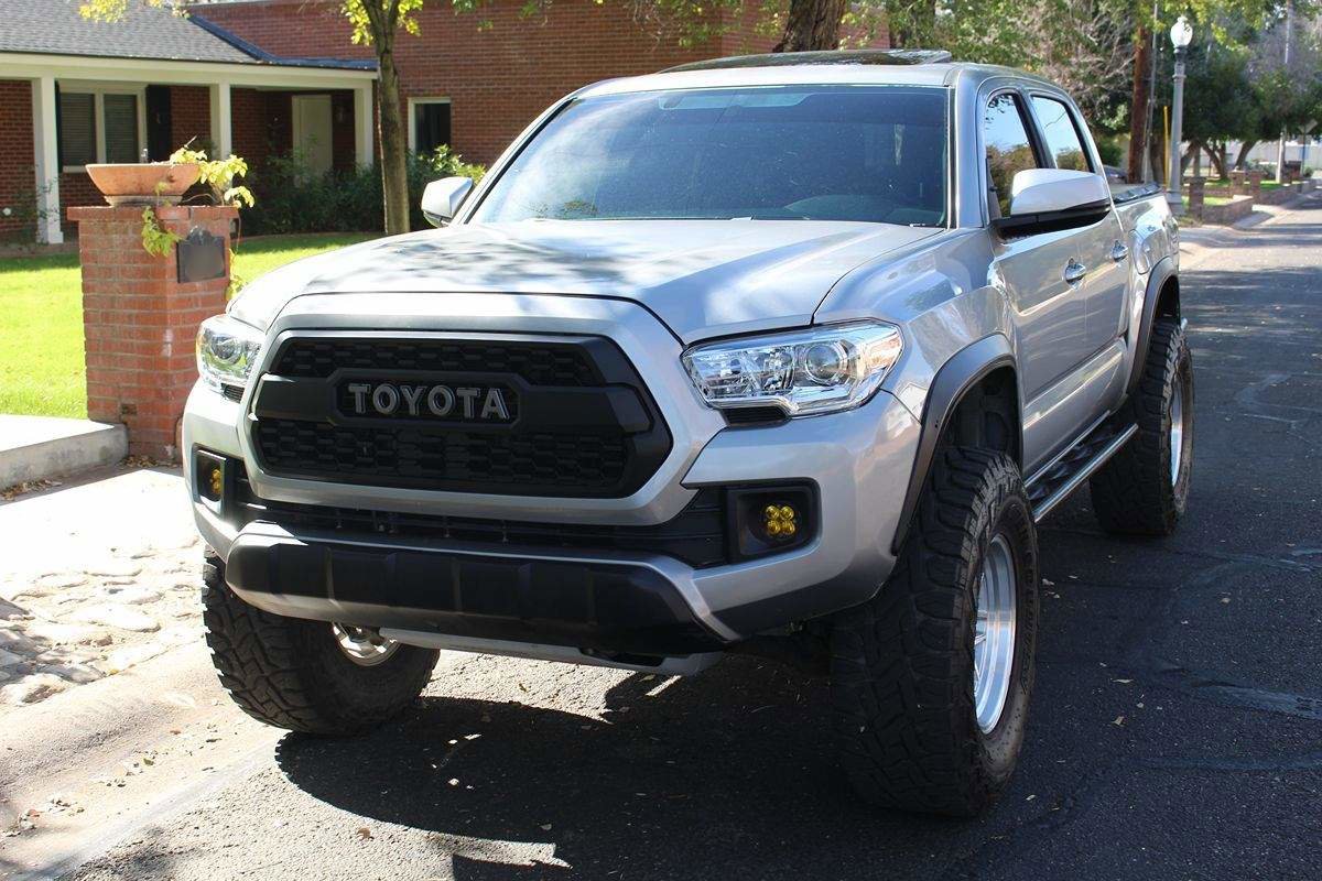 Used 2017 Toyota Tacoma TRD Off-Road image 36
