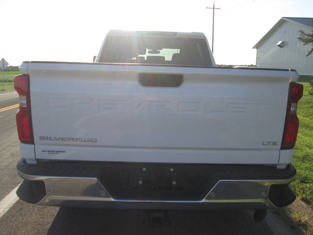 Used 2022 Chevrolet Silverado 2500 LTZ w/ Safety Package AWD/4WD image 8