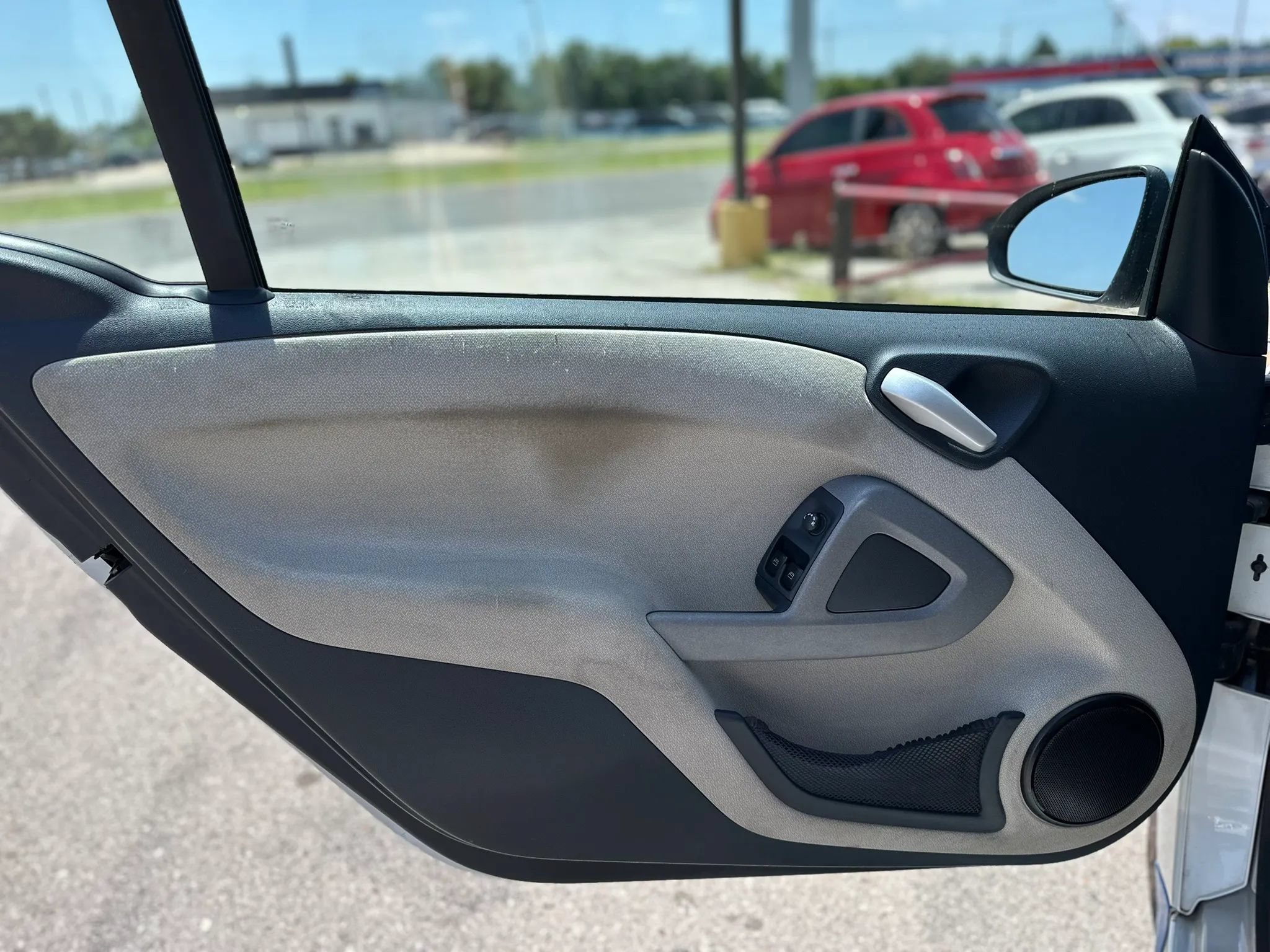 Used 2013 smart fortwo pure RWD image 14