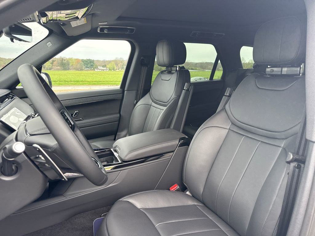 New 2026 Land Rover Range Rover Sport SE AWD/4WD image 11