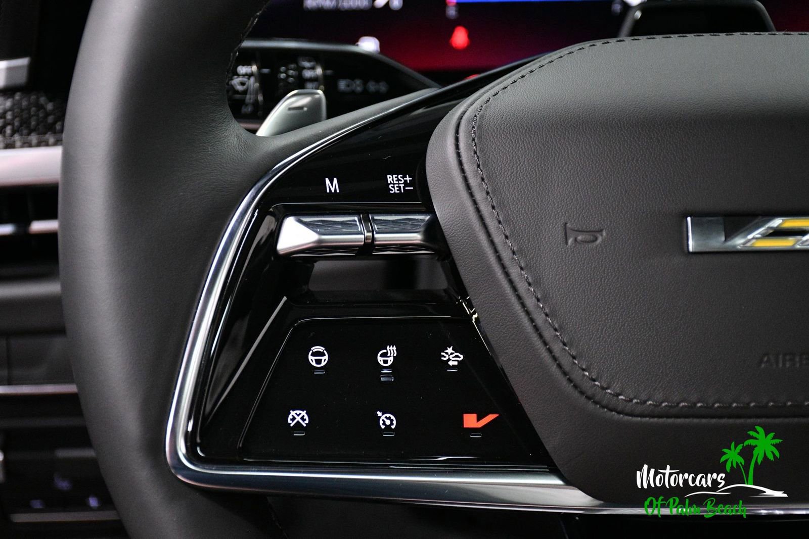 Used 2026 Cadillac Escalade V w/ LPO, ONYX Package image 28