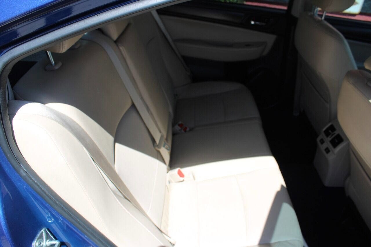Used 2017 Subaru Legacy 2.5i Limited w/ Popular Package #4 image 16