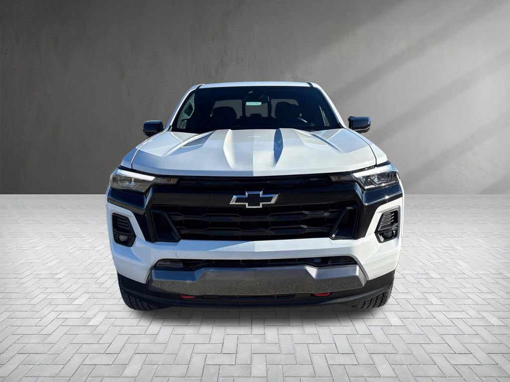 Used 2024 Chevrolet Colorado Z71 w/ Z71 Convenience Package 2 image 8