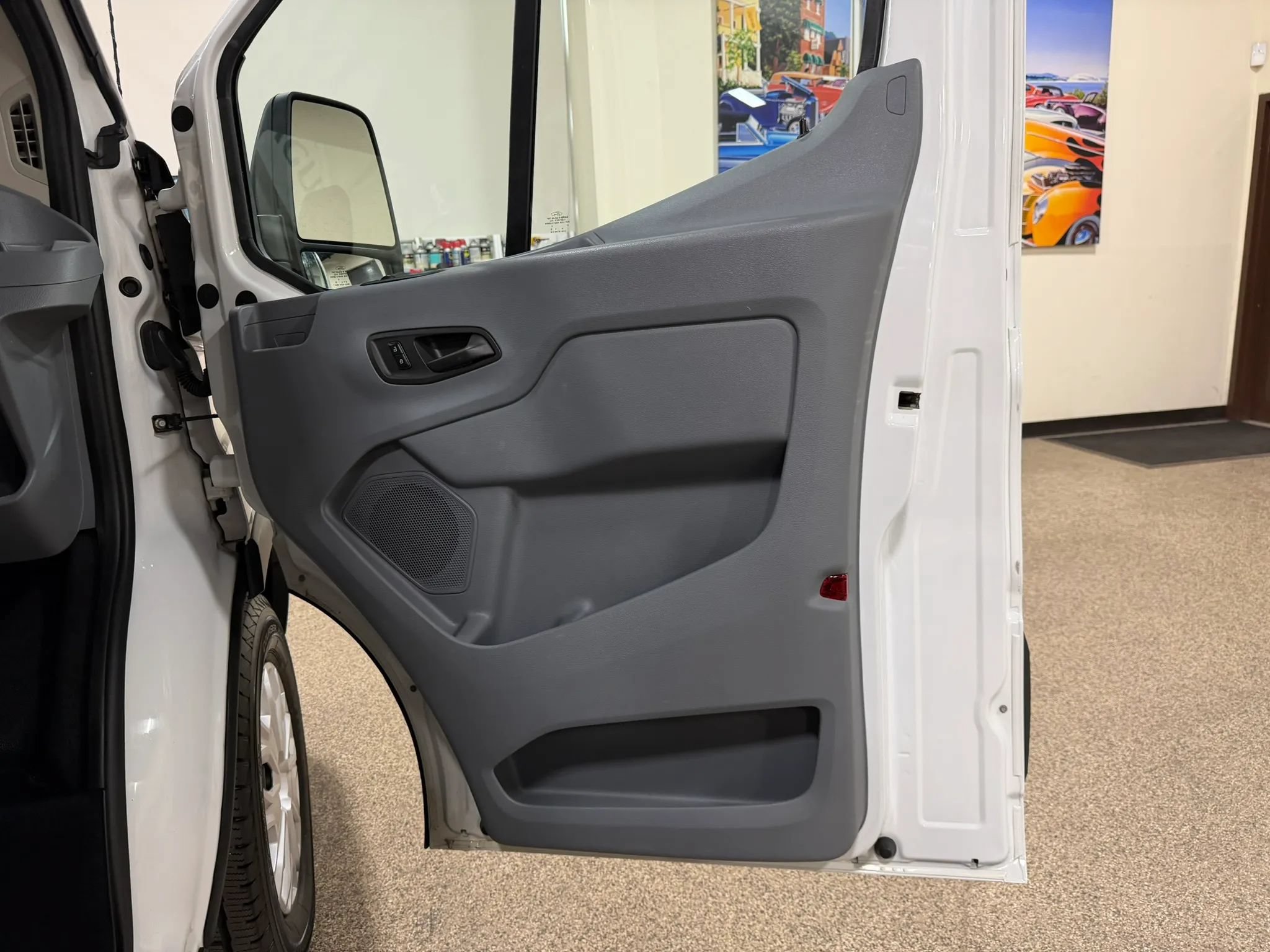 Used 2015 Ford Transit 150 XL RWD image 23