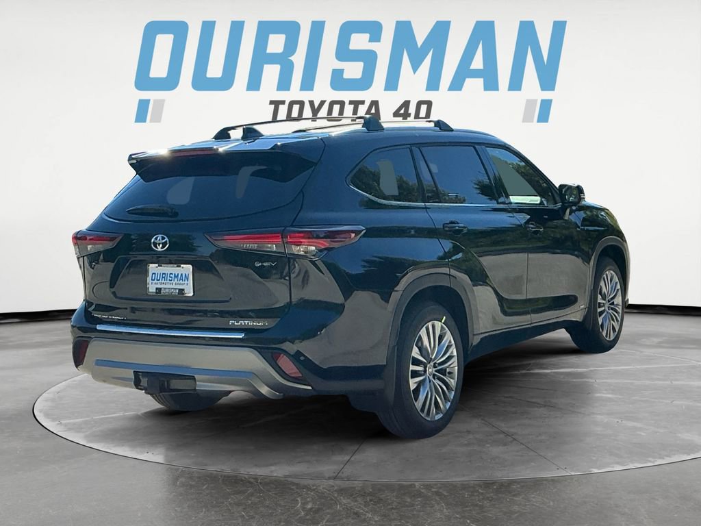New 2025 Toyota Highlander Platinum image 6