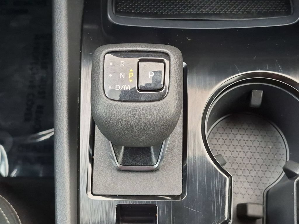 Used 2024 Nissan Rogue S AWD/4WD image 22