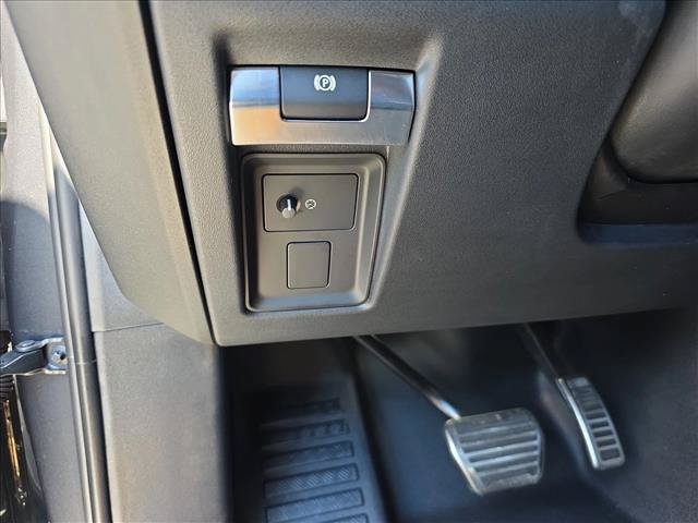 Used 2024 Land Rover Defender 110 Carpathian Edition AWD/4WD image 25