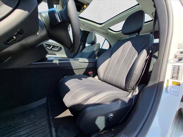 Used 2025 Mercedes-Benz E 350 Sedan image 16
