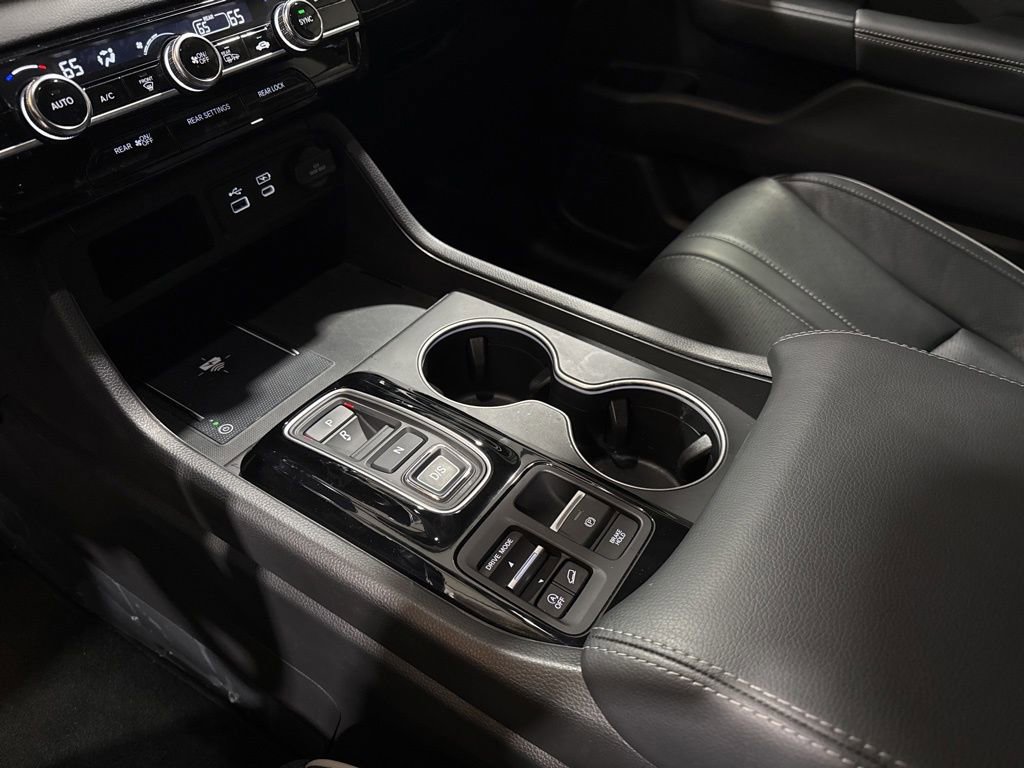 Used 2023 Honda Pilot Elite image 24