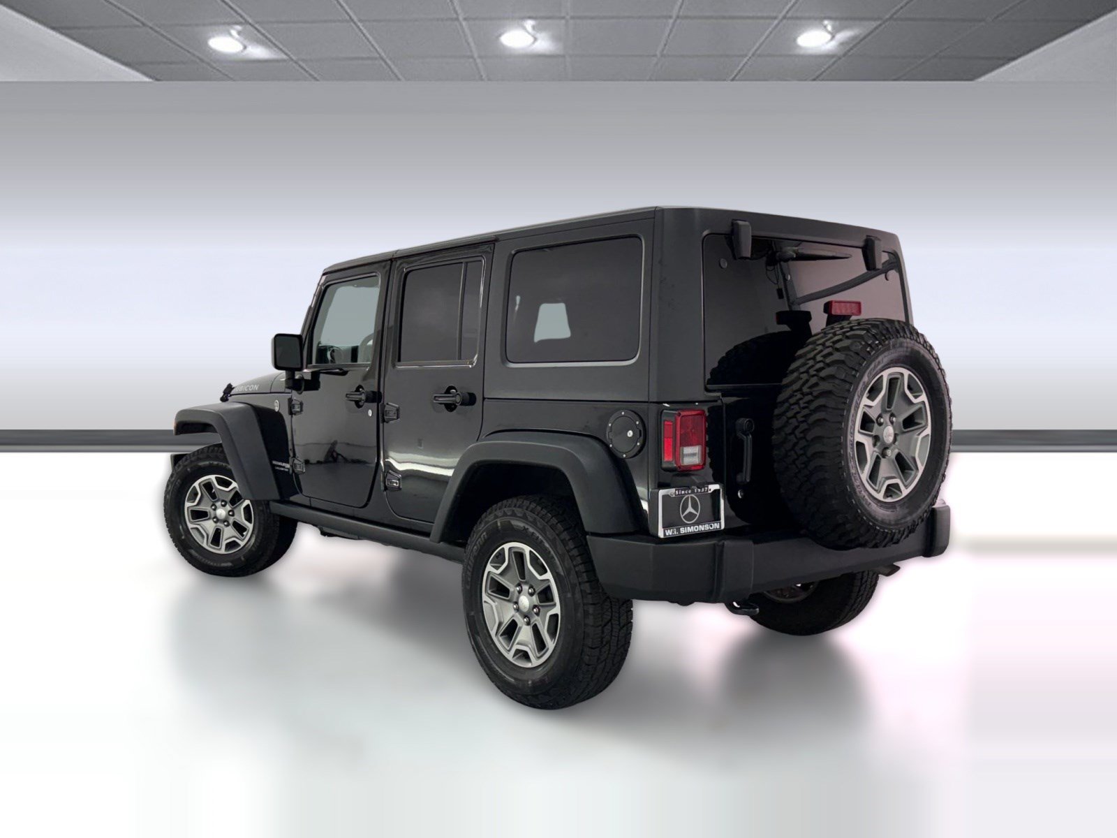 Used 2018 Jeep Wrangler Unlimited Rubicon w/ Connectivity Group AWD/4WD image 3