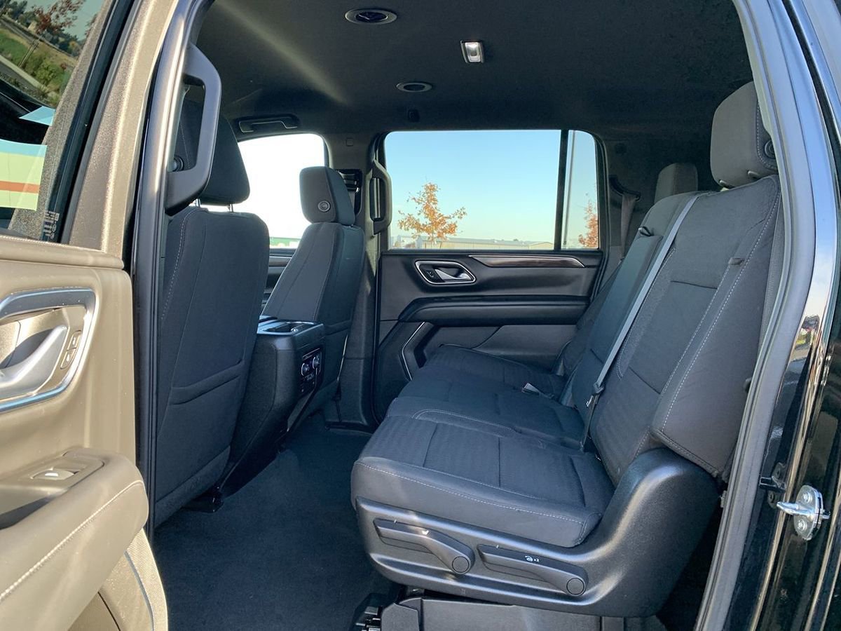 Used 2022 Chevrolet Suburban LS AWD/4WD image 27