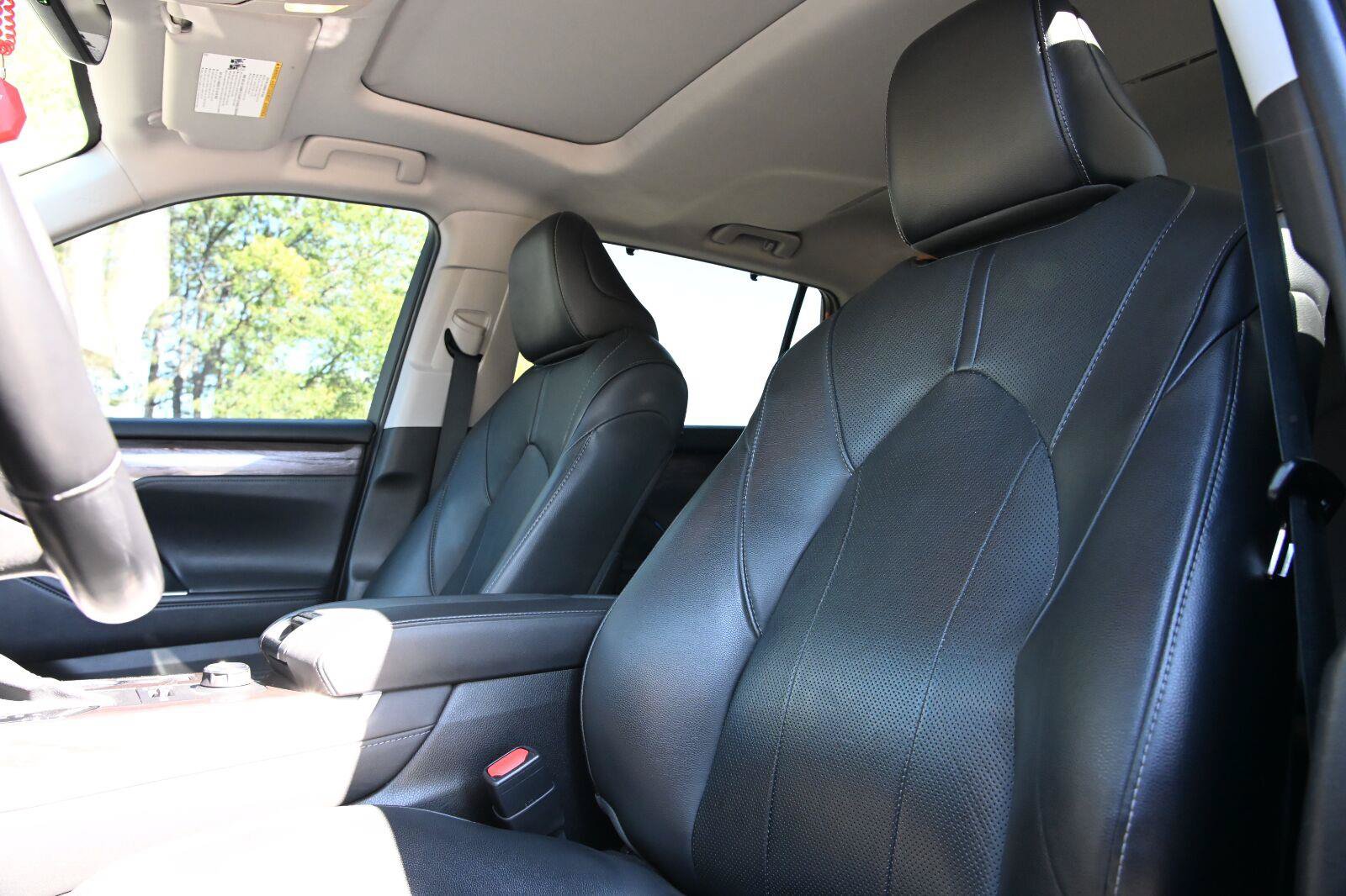 Used 2020 Toyota Highlander Limited AWD/4WD image 10